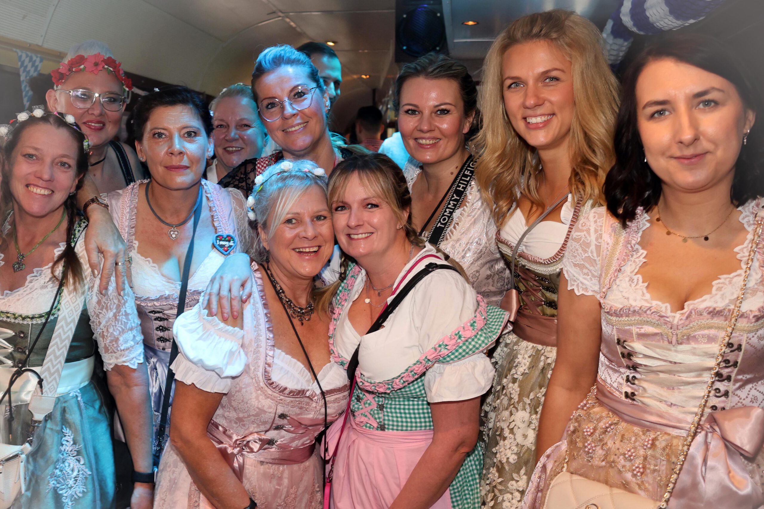 O'zapft is! Oktoberfest-Partyzug nach München